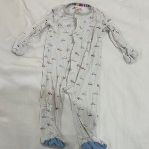 Magnetic Me- reacue team footie